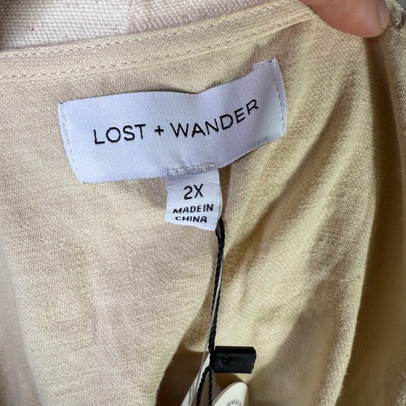 NWT LOST WANDER On Holiday Top 2X Cream Linen Blend V Neck D Ring Strap - Picture 6 of 8